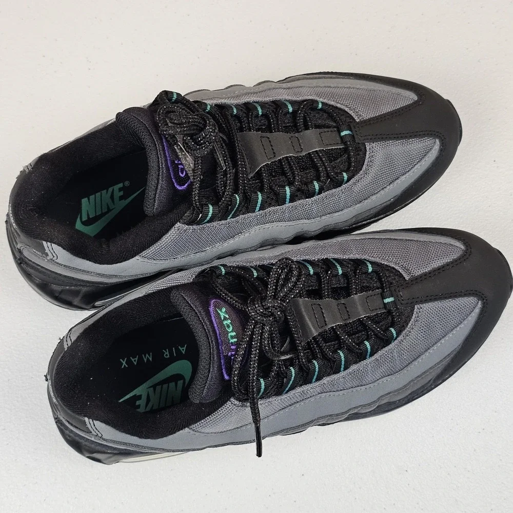 Nike Air Max 95 OG Mens 8 Big Bubble Black Grape IQ7601-010